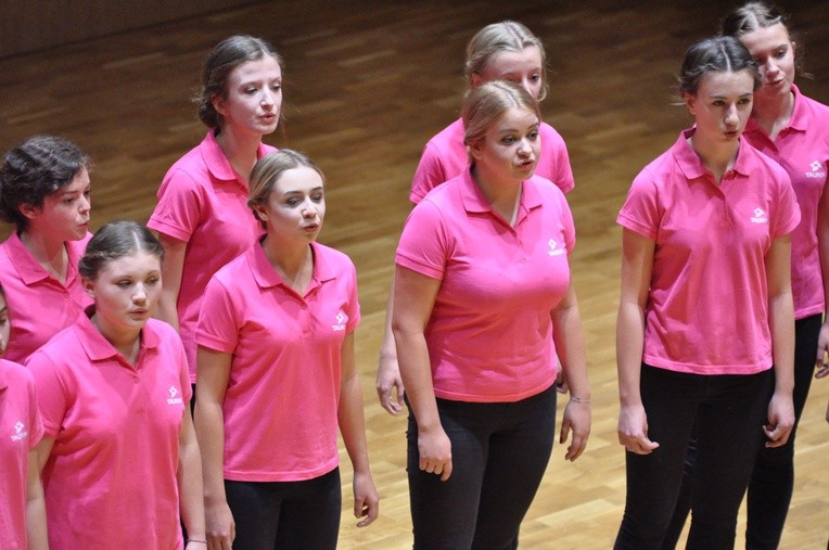 Złota Płyta dla Puellae Orantes