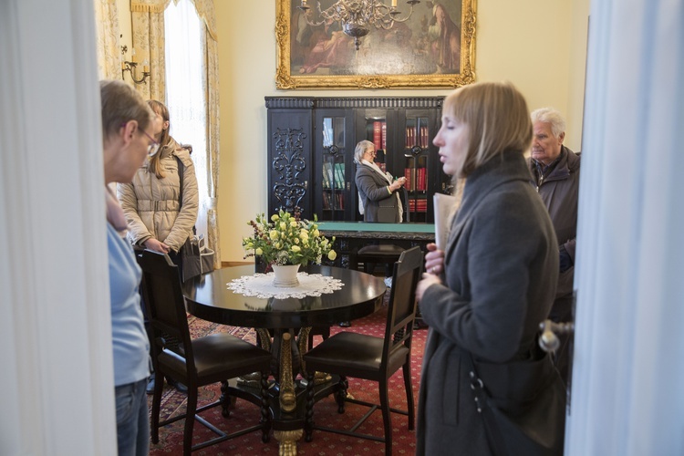 Dom Arcybiskupów Warszawskich