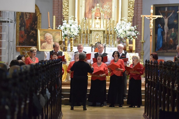 Przegląd chórów w Pieszycach