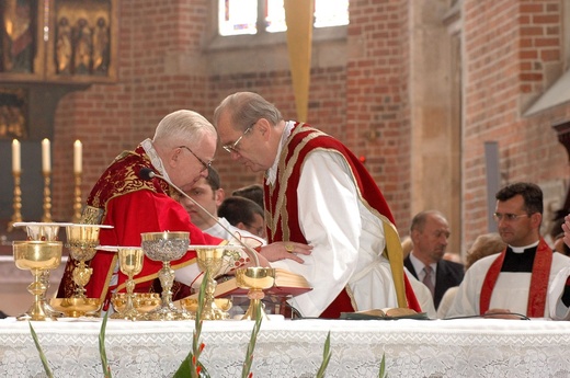 Kard. Gulbinowicz w obiektywie "Gościa"