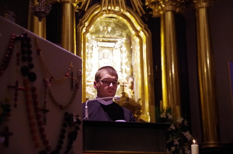 Czuwanie dla młodzieży w Tuchowie