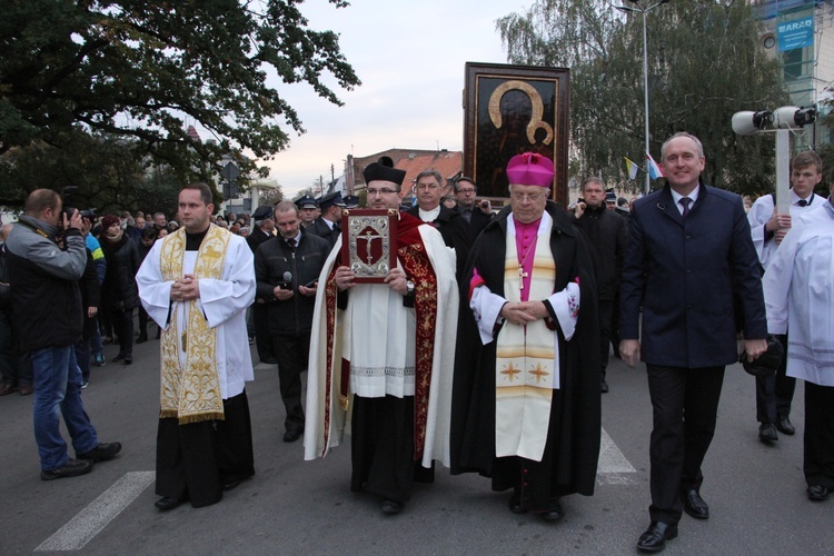 Powitanie ikony MB Częstochowskiej u oo. pasjonistów