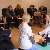 W spotkaniu oprócz gości uczestniczyli także pacjenci Dziennego Domu Opieki Medycznej