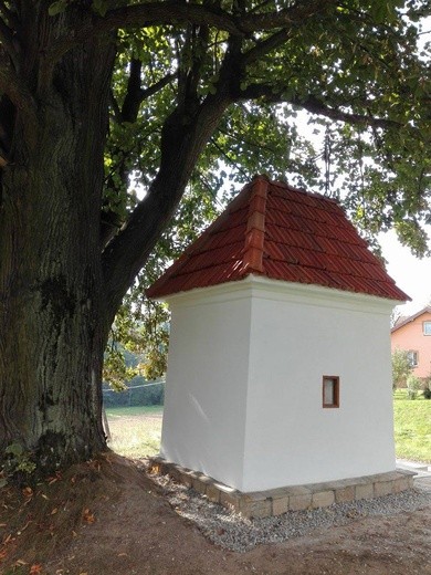 Remont kapliczki w Swoszowej