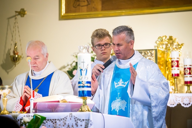 Nabożeństwo fatimskie w Woli Rzędzińskiej