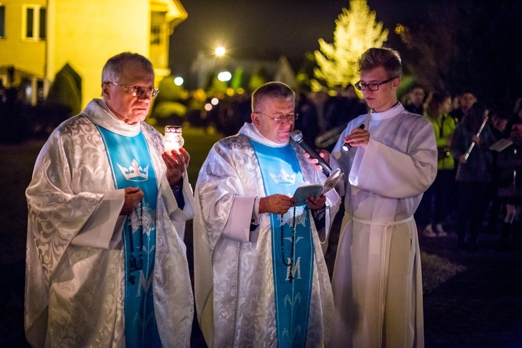 Nabożeństwo fatimskie w Woli Rzędzińskiej