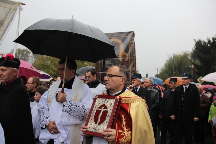 Powitanie ikony MB Częstochowskiej w Kurzeszynie