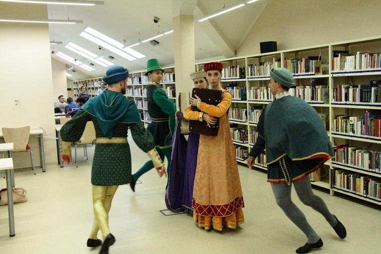 Cracovia Danza w WBP na Rajskiej i w Artetece