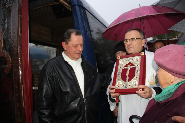 Powitanie ikony MB Częstochowskiej w parafii św. Jakuba w Skierniewicach