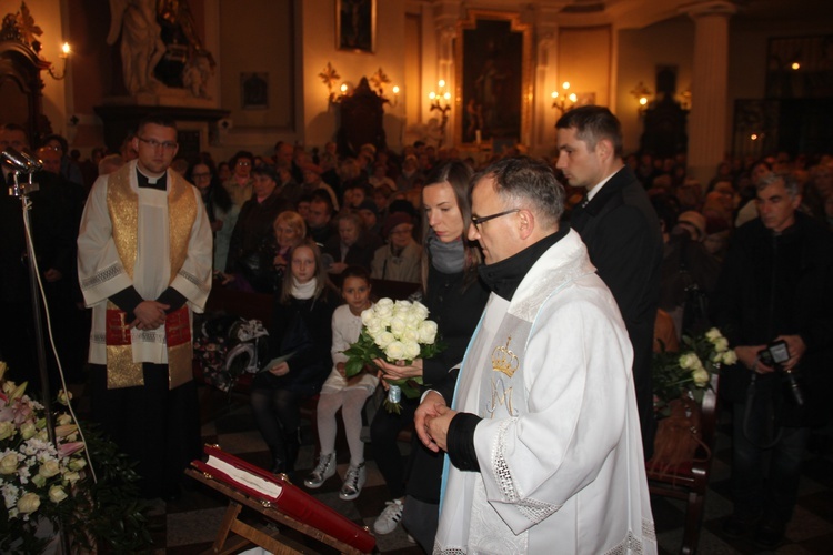 Powitanie ikony MB Częstochowskiej w parafii św. Jakuba w Skierniewicach