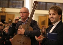 Koncert uwielbienia hymnami ŚDM w Andrychowie
