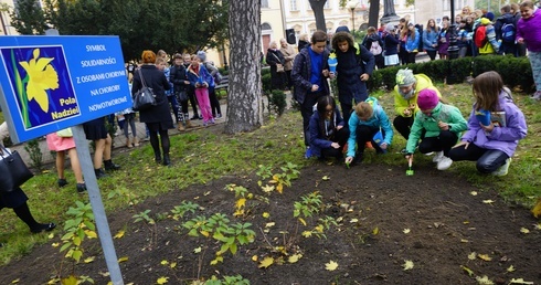 Bóg stworzył człowieka na służbę