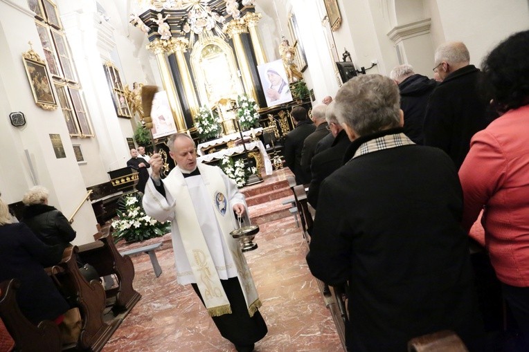 Pielgrzymka nauczycieli do Tuchowa