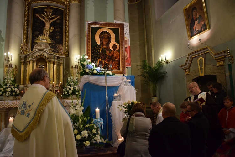 Powitanie ikony MB Częstochowskiej w Makowie