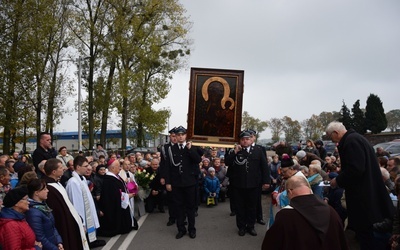 Powitanie ikony MB Częstochowskiej w Makowie