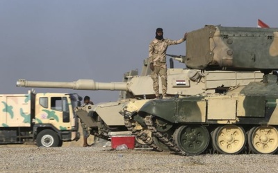 Iracki żołnierz biorący udział w operacji odbijania Mosulu.