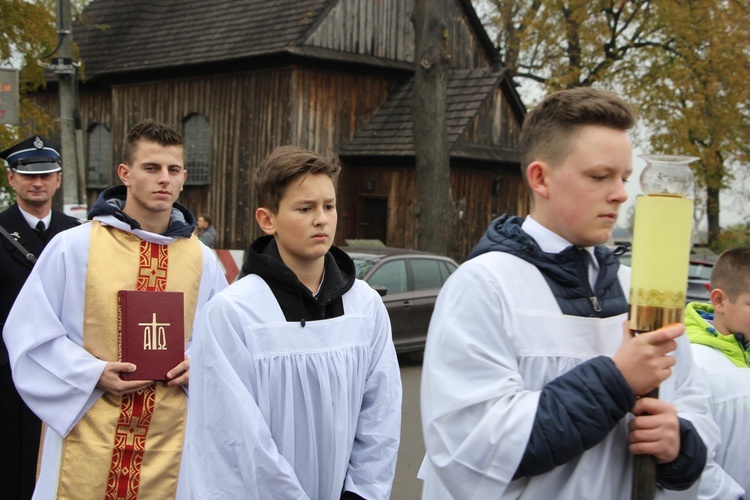 Wprowadzenie relikwii św. Jana Pawła II i św. Maksymiliana do archikolegiaty w Tumie