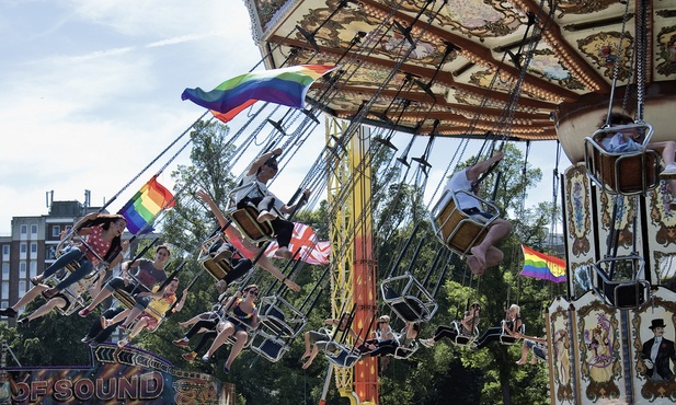 Czeski rząd mówi tak "homoadopcjom"