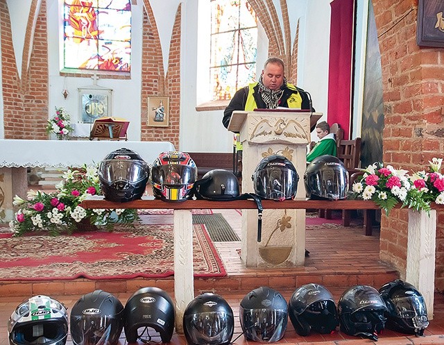 Podczas Mszy św. motocykliści z regionu dziękowali Bogu za bezpieczny sezon na drodze. 