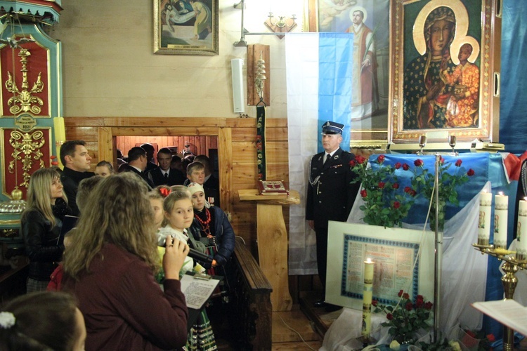 Powitanie ikony MB Częstochowskiej w Słupi