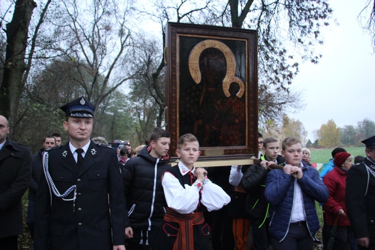 Powitanie ikony MB Częstochowskiej w Słupi