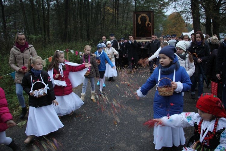 Powitanie ikony MB Częstochowskiej w Słupi