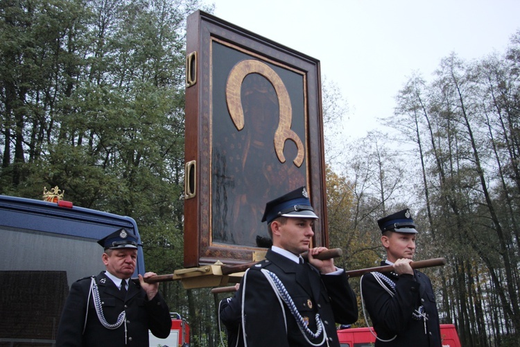 Powitanie ikony MB Częstochowskiej w Słupi