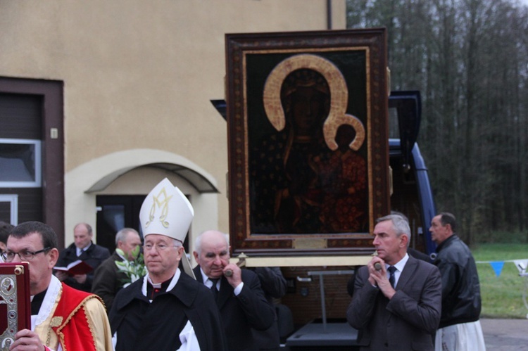 Powitanie ikony MB Częstochowskiej w Janisławicach