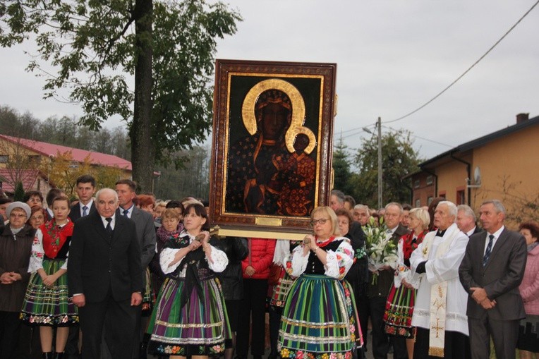 Powitanie ikony MB Częstochowskiej w Janisławicach