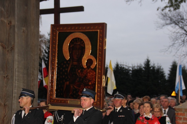 Powitanie ikony MB Częstochowskiej w Janisławicach