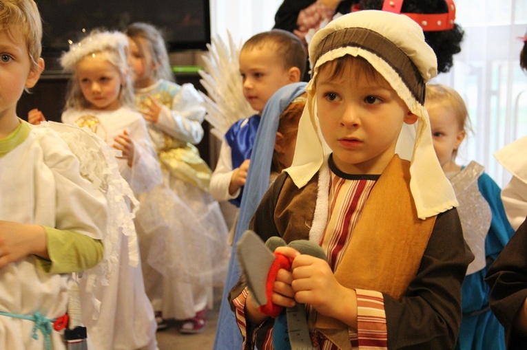 Najmłodsi balowali