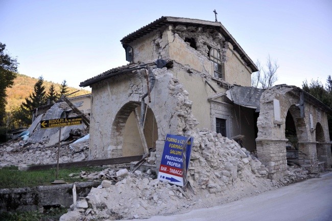Ponad 4 tys. osób bez dachu nad głową po trzęsieniu ziemi