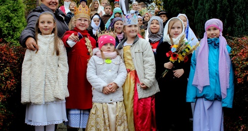 Korowód świętych w Prokocimiu Nowym 2016