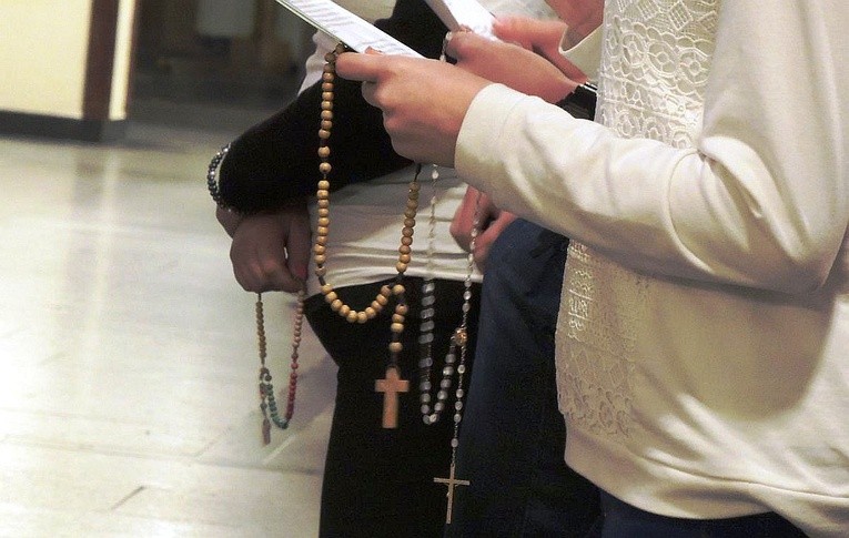 Misyjny Różaniec młodych