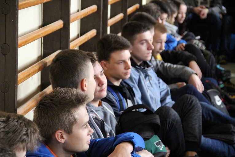 VIII Pielgrzymka Gimnazjalistów do Henrykowa