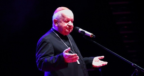 Obudźcie się! Potrzebujemy kapłanów!