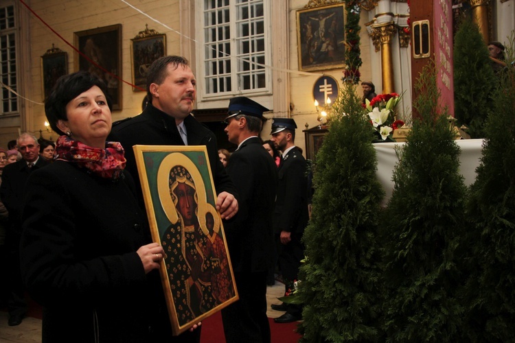 Powitanie ikony MB Częstochowskiej w Starej Rawie