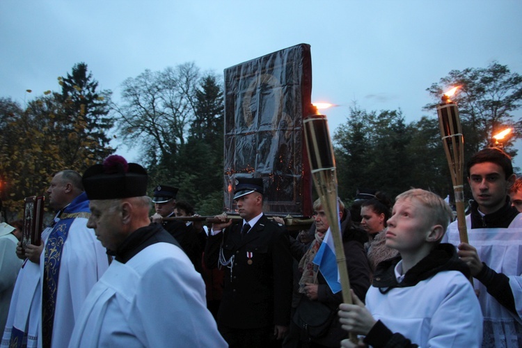 Powitanie ikony MB Częstochowskiej w Starej Rawie