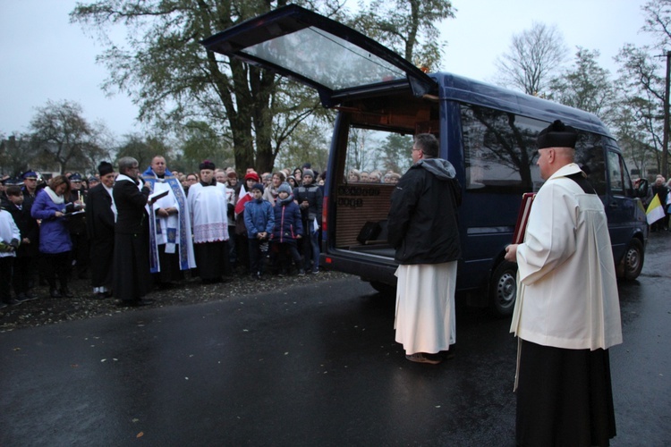 Powitanie ikony MB Częstochowskiej w Starej Rawie