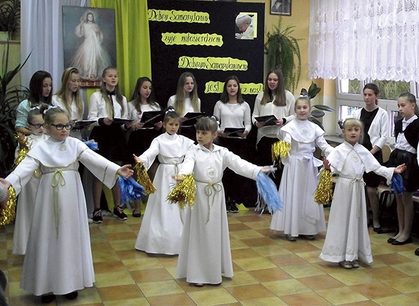 W konkursie wzięli udział uczniowie z podstawówki i gimnazjum.