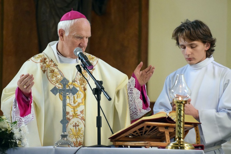 Obchody Wszystkich Świętych z bp. Ignacym