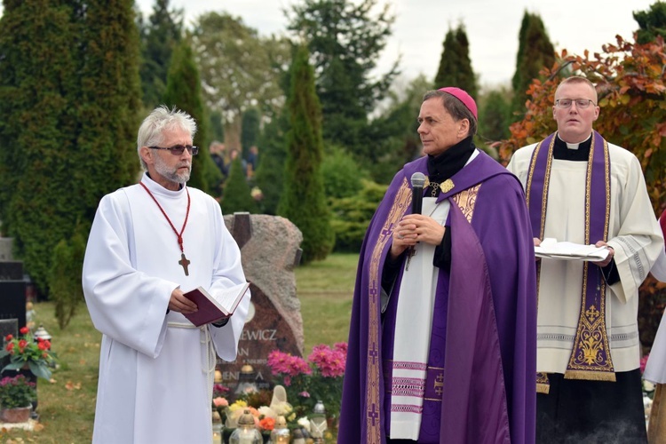 Uroczystość Wszystkich Świętych z biskupem Adamen