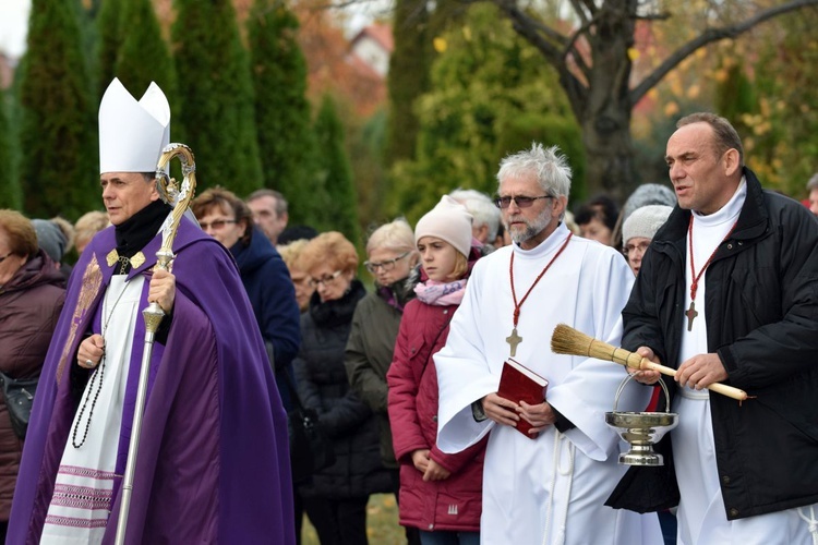 Uroczystość Wszystkich Świętych z biskupem Adamen