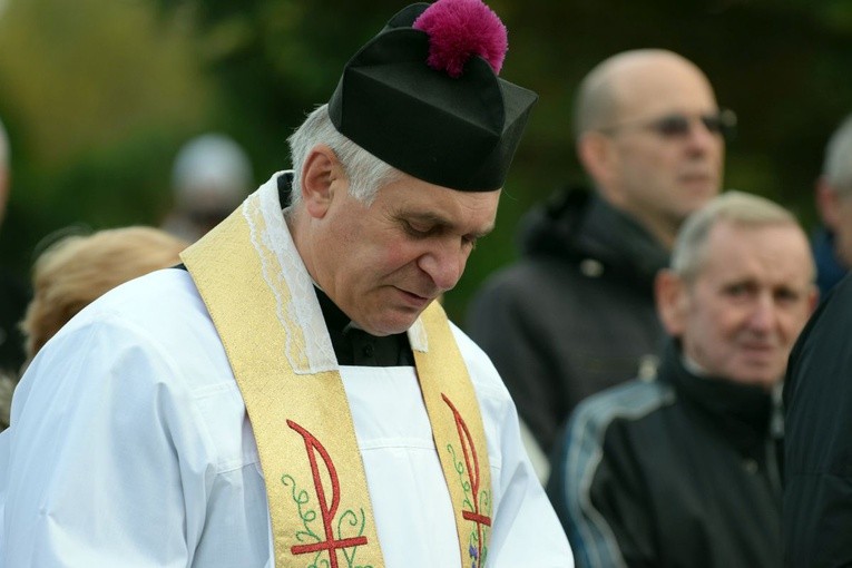 Uroczystość Wszystkich Świętych z biskupem Adamen