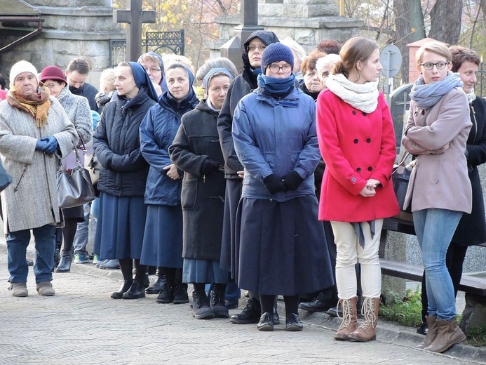 Wszystkich Świętych na cmentarzu w Żywcu