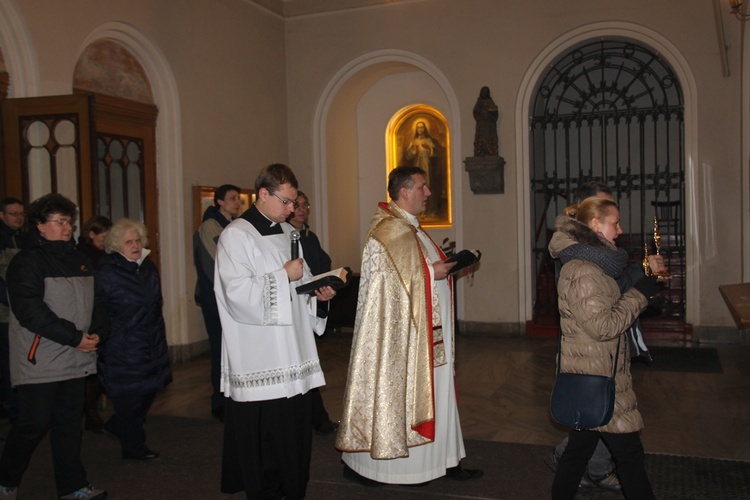 Uwielbienie Boga ze Świętymi w Karmelu