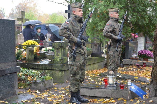 Stare Powązki 1 listopada