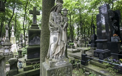 Najsłynniejszy cmentarz Warszawy