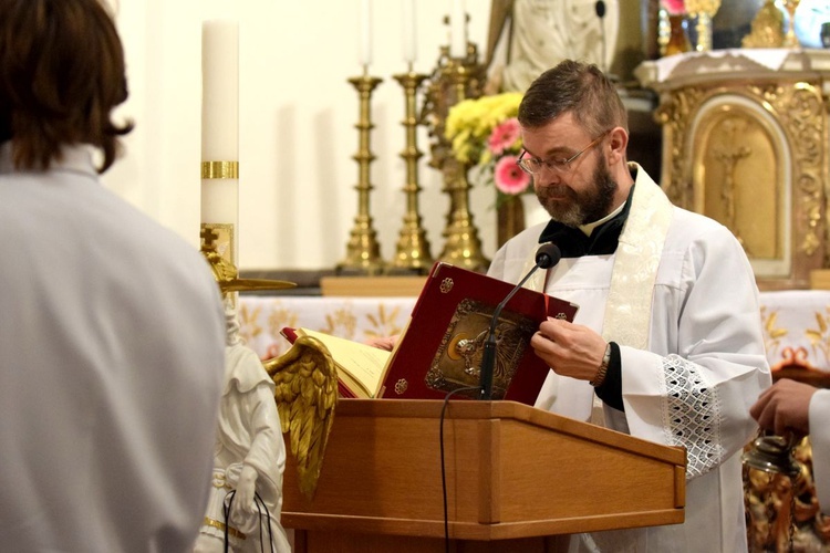 Liturgią Godzin rozpoczęto obchody uroczystości Wszystkich Świętych