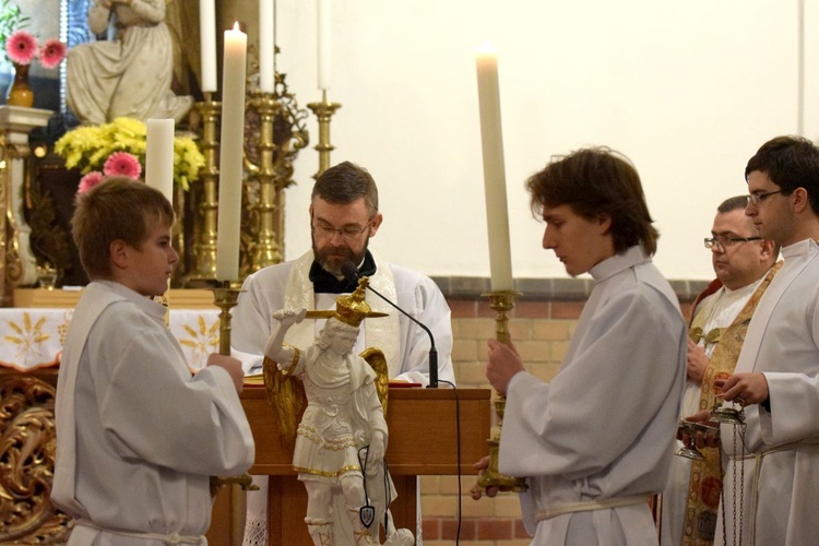 Liturgią Godzin rozpoczęto obchody uroczystości Wszystkich Świętych